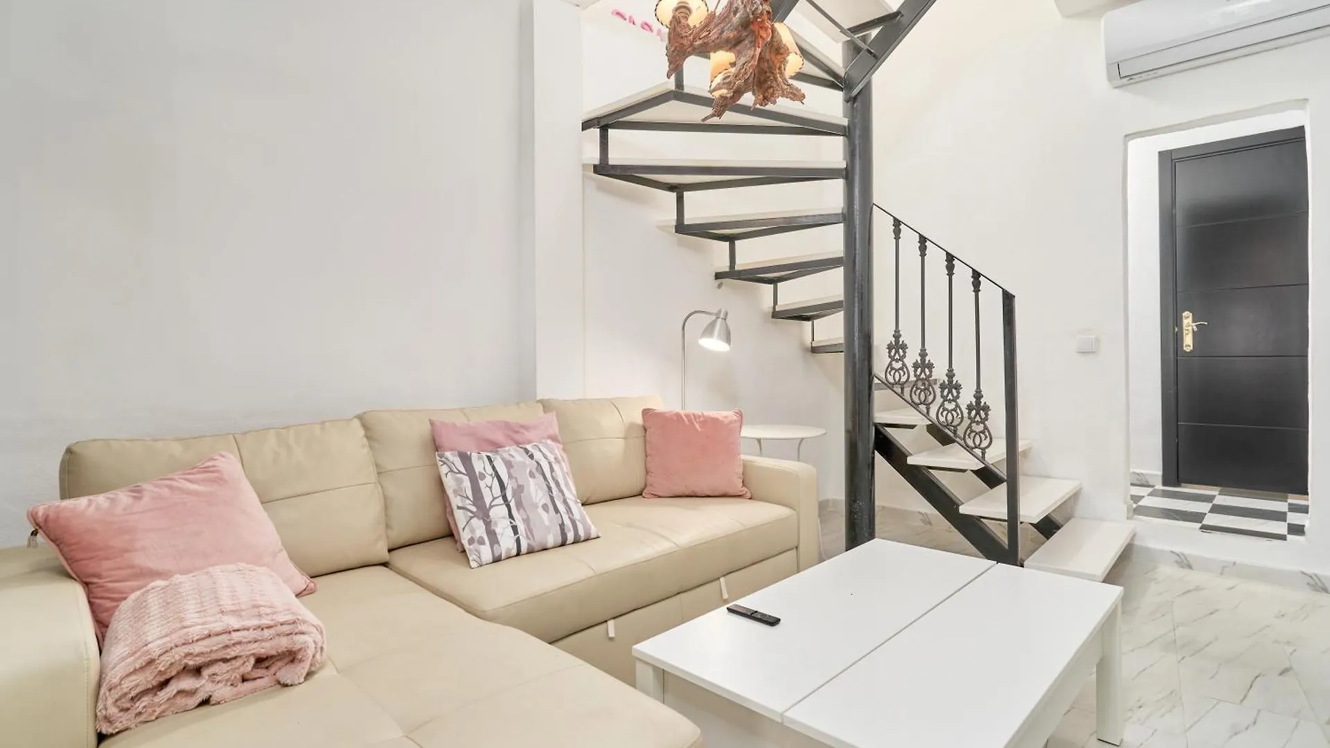 Villa Casa Caramelo Nerja Spagna